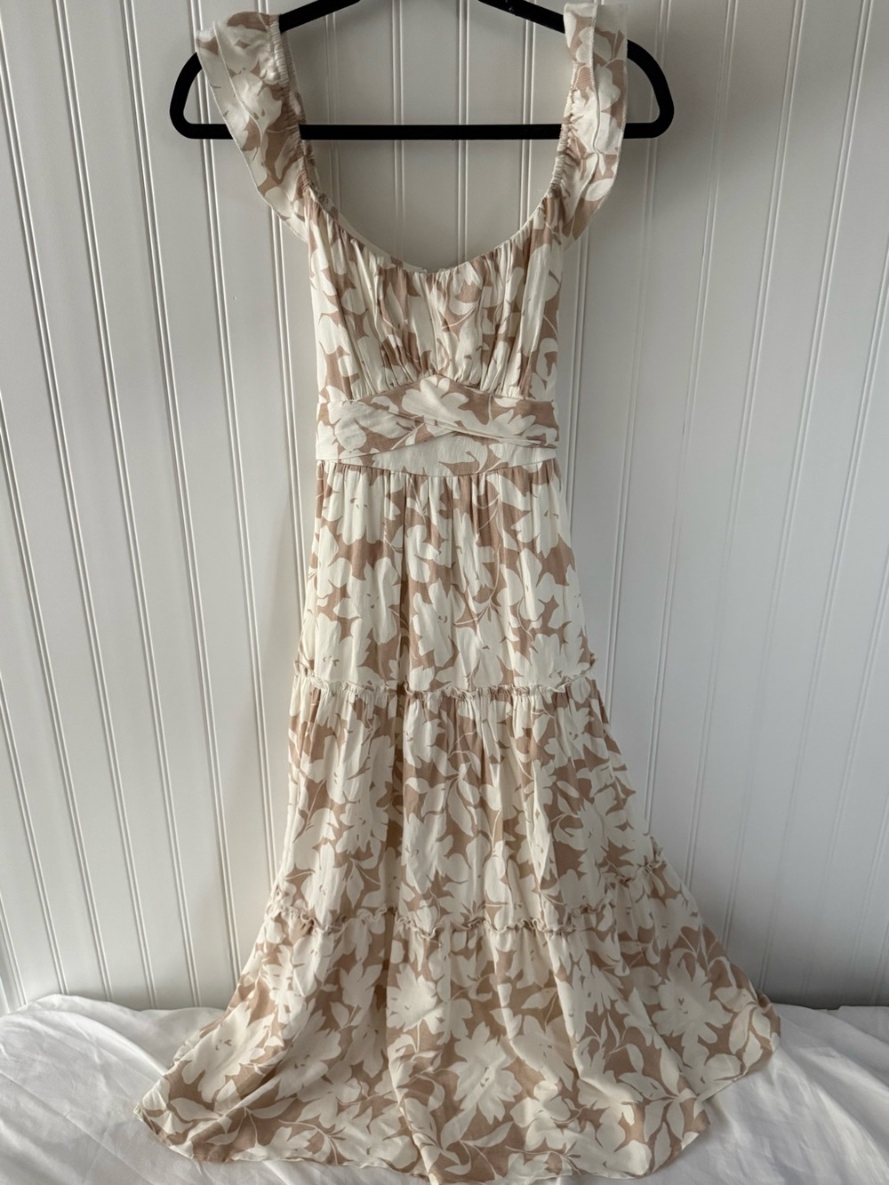 Trixxi Cream and Tan Floral Sleeveless Maxi Dress